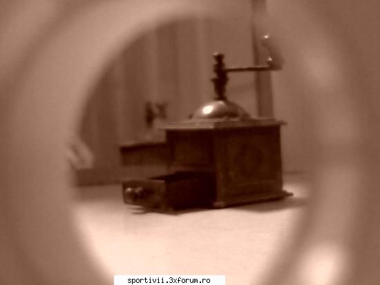 Foto in motion - poza facuta cu o camera de filmat. "testing" - Foto in Motion! (Dee)