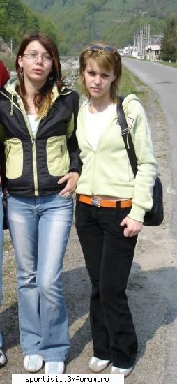fara numar - cea din stanga e Karina! - EXCURSIE XI B
